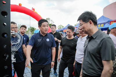 匠心筑夢不負青春 精技勤學(xué)砥礪前行--2021年珠海市職業(yè)教育活動周啟動儀式暨職教風(fēng)采展示活動舉行